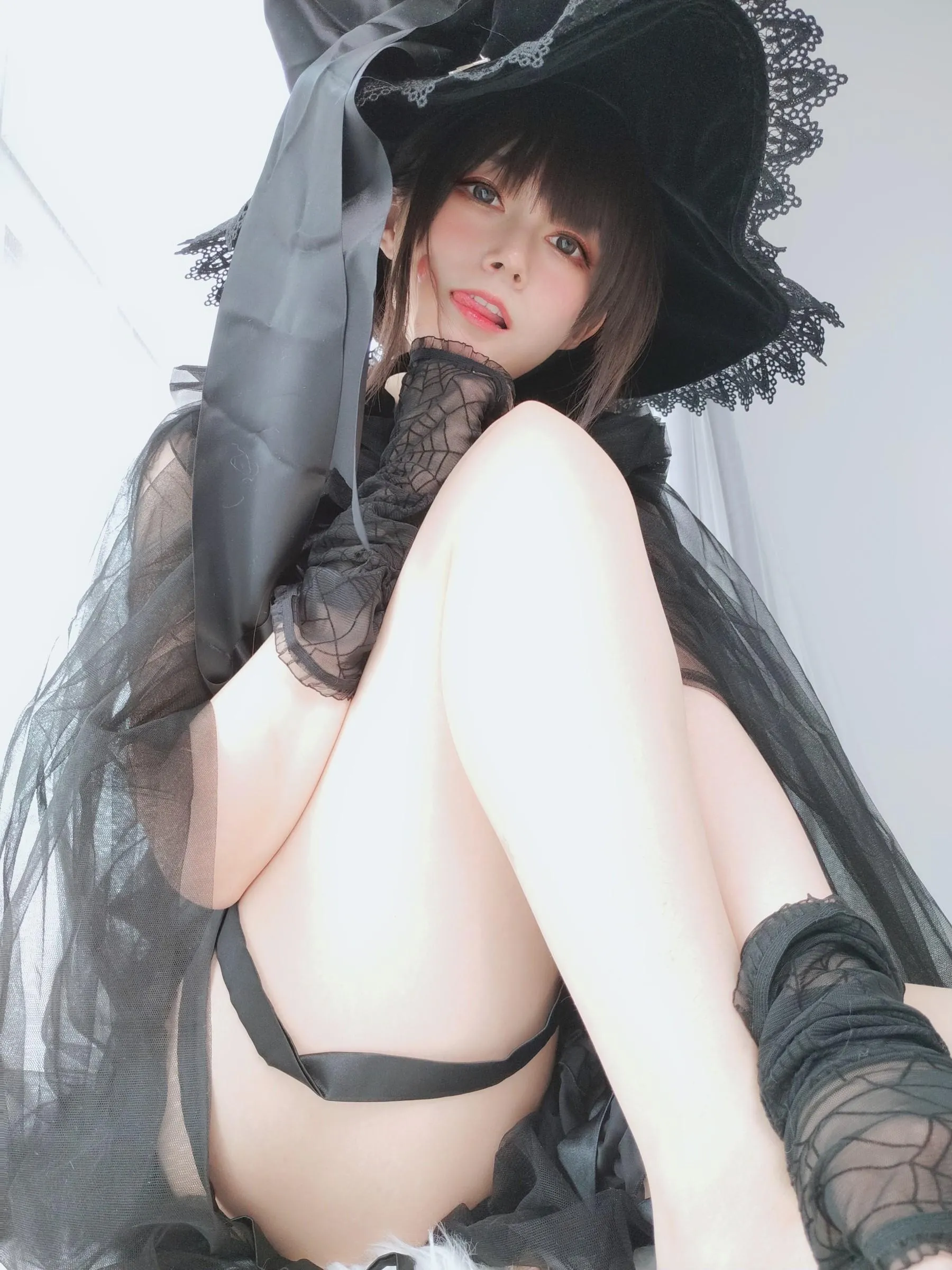 白银81 – 自撮 Vol.44 见习魔女 [127P]插图2